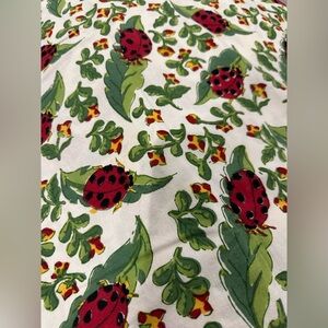 Pomegranate vintage 100% cotton tablecloth with  6 matching napkins 60x 90 in